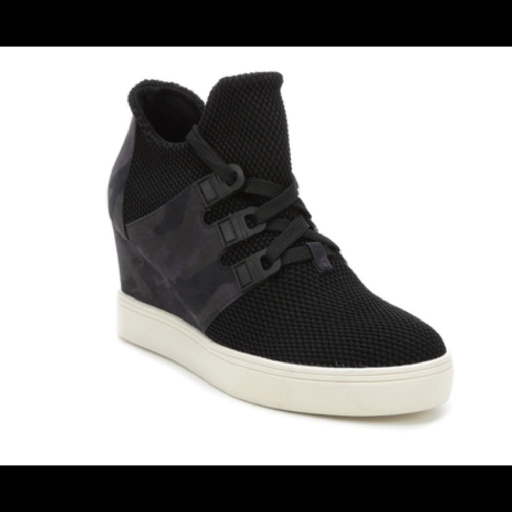 MIA wedge sneakers sz 8.5 NWT